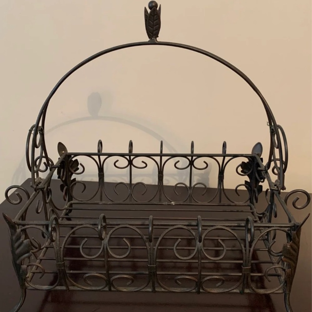 Southern Living black iron basket!